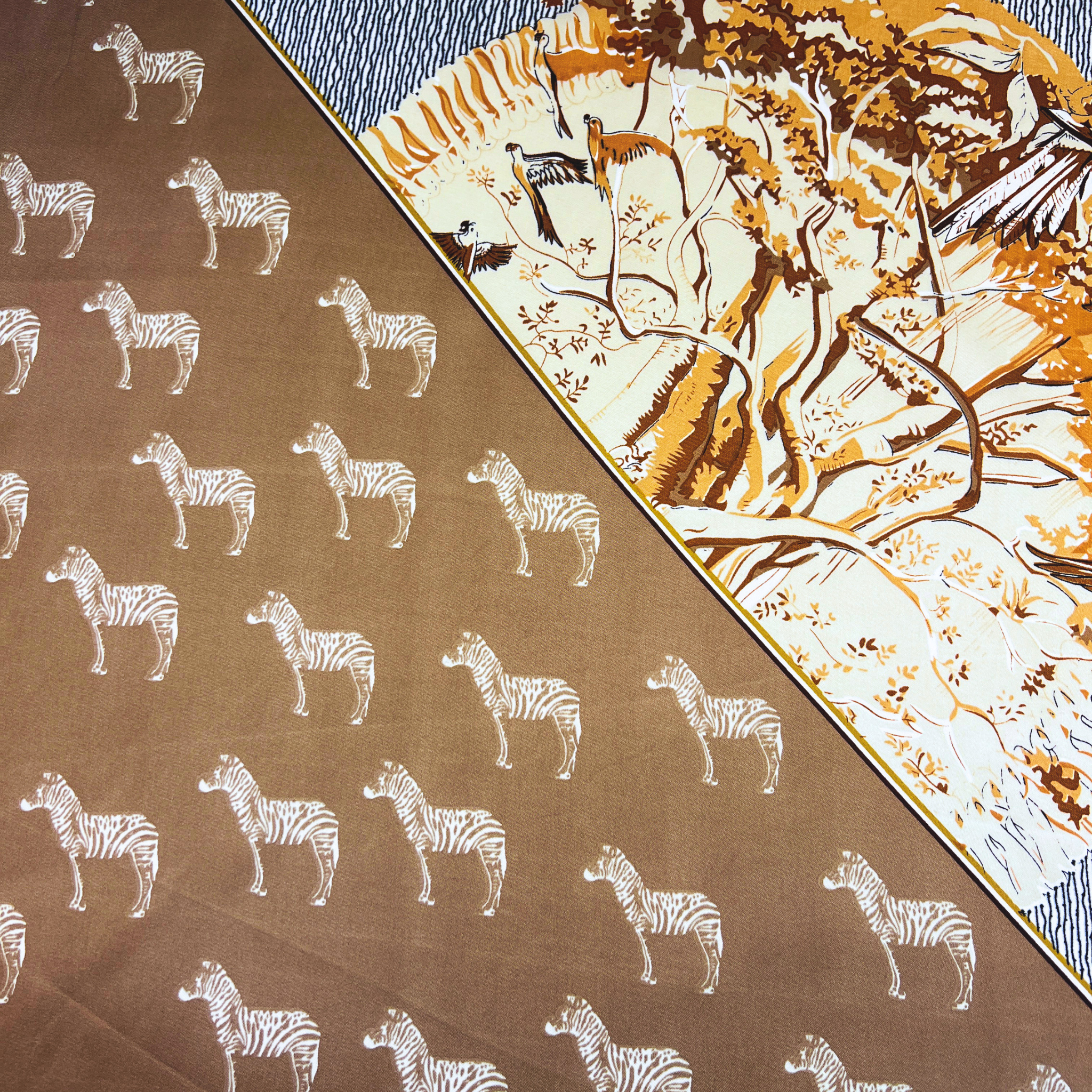 seidentuch-detail-print-naturmotiv-zebra
